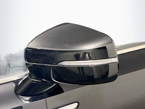 Used 2022 Kia Sorento LX image 12