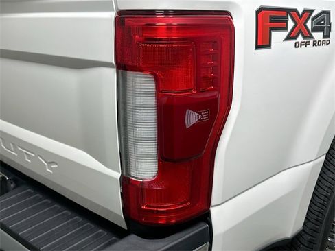 Used 2019 Ford F350 Lariat w/ Lariat Ultimate Package image 25