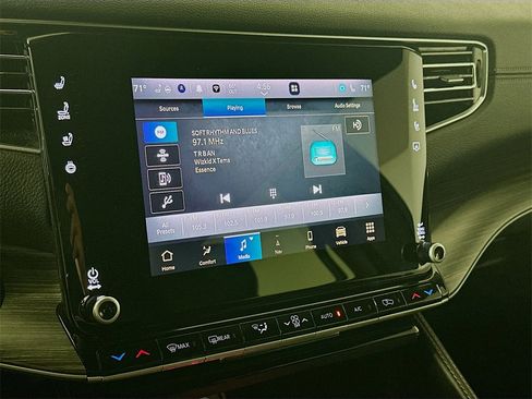 Used 2024 Jeep Wagoneer L Series II w/ Flexible Seating Group image 17