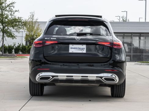 Used 2025 Mercedes-Benz GLC 300 image 8