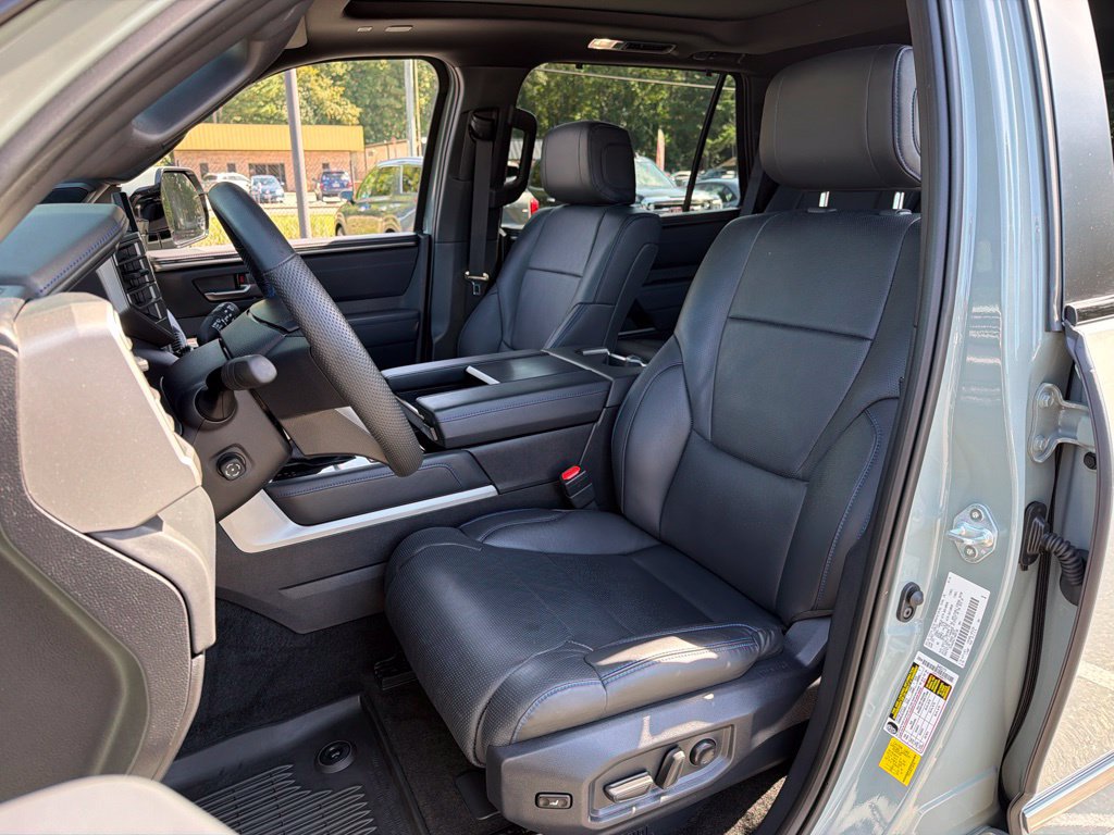 Used 2026 Toyota Sequoia Platinum AWD/4WD image 20
