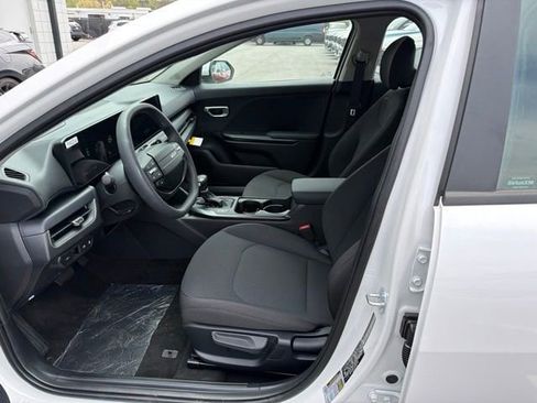 New 2026 Kia K4 FWD image 11