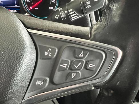 Used 2019 Chevrolet Equinox LT image 19