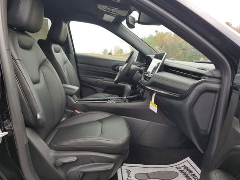 New 2026 Jeep Compass Limited image 23