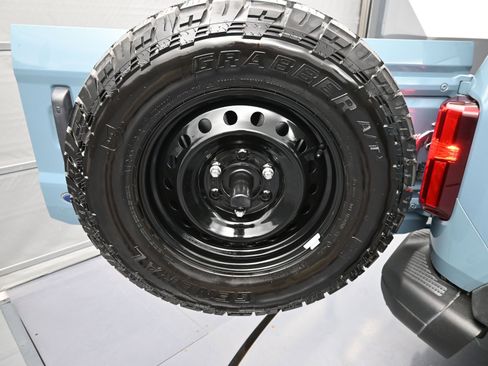 Used 2022 Ford Bronco Black Diamond image 21