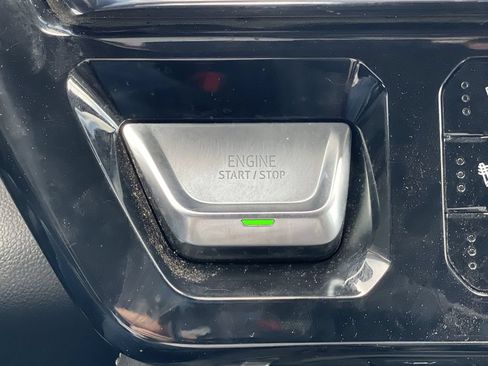 Used 2023 GMC Sierra 1500 Denali AWD/4WD image 30