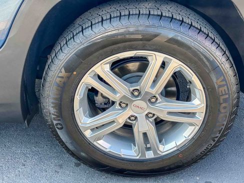 Used 2020 GMC Terrain SLE w/ LPO, Cargo Package FWD image 12