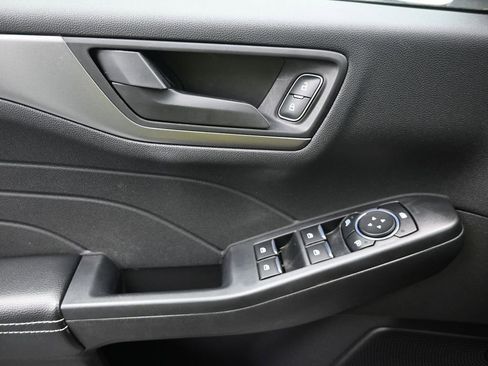 Used 2023 Ford Escape Active image 17