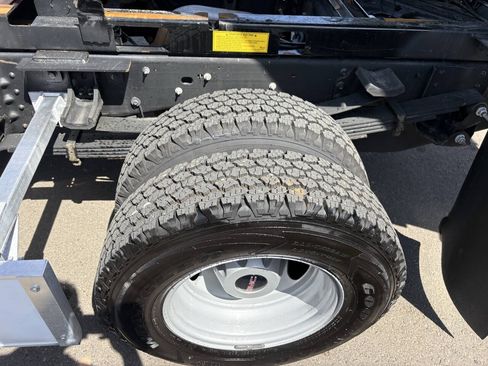 Used 2013 GMC Sierra 3500 W/T RWD image 31