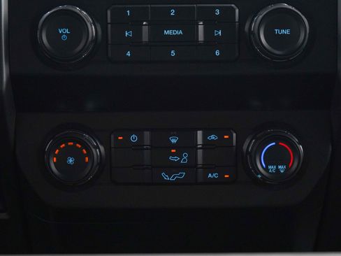 Used 2020 Ford F150 XLT AWD/4WD image 17