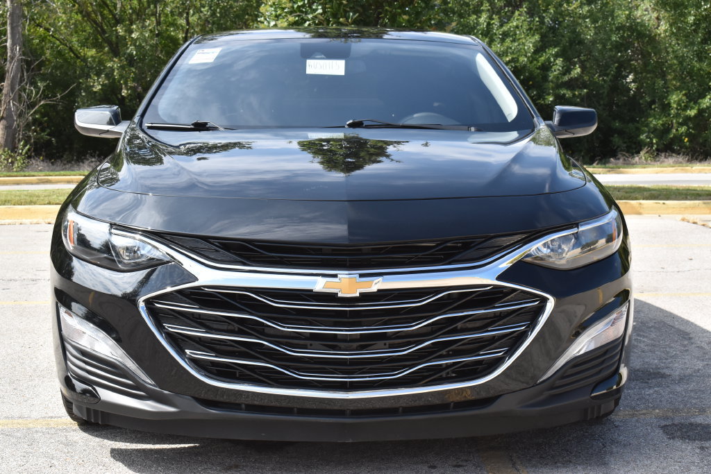 Used 2023 Chevrolet Malibu LT w/ Driver Confidence Package FWD image 3
