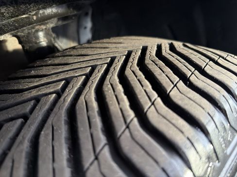 Used 2023 Toyota Highlander LE image 7