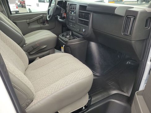 New 2025 Chevrolet Express 2500 w/ Driver Convenience Package image 26