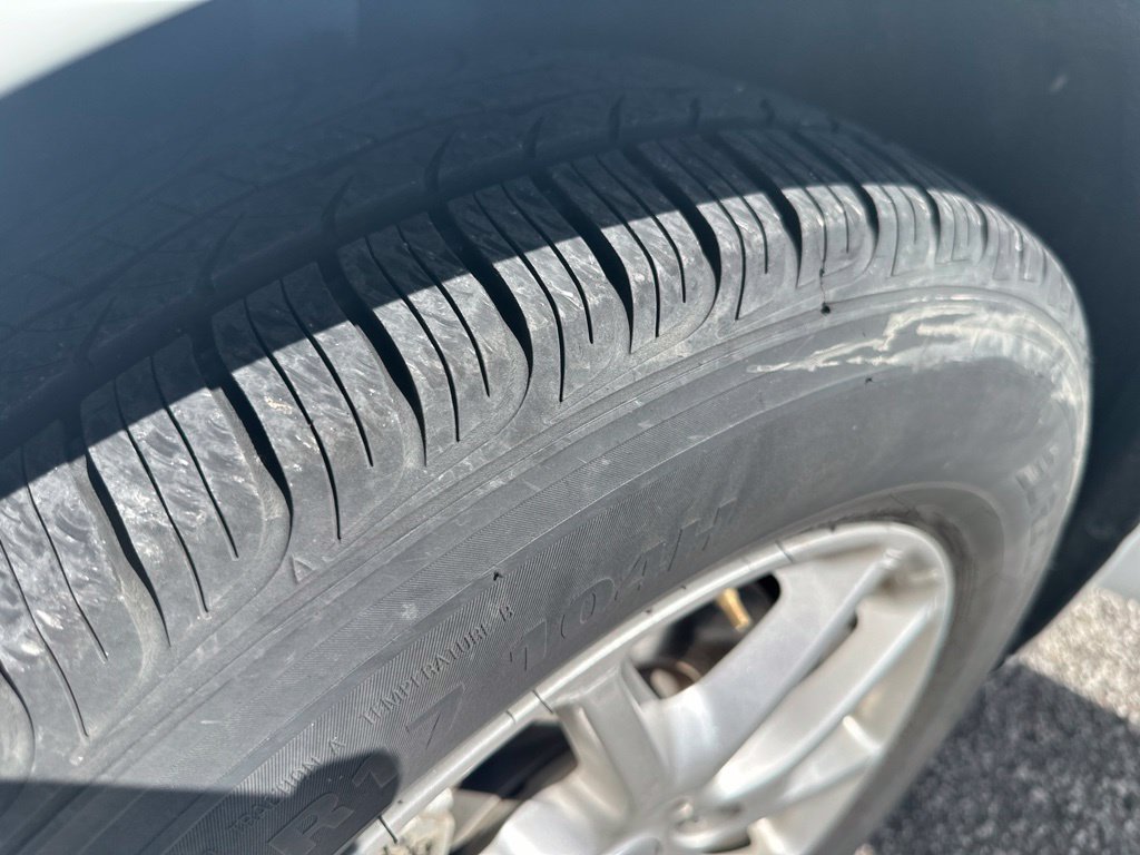 Used 2024 Chrysler Pacifica Touring-L FWD image 38