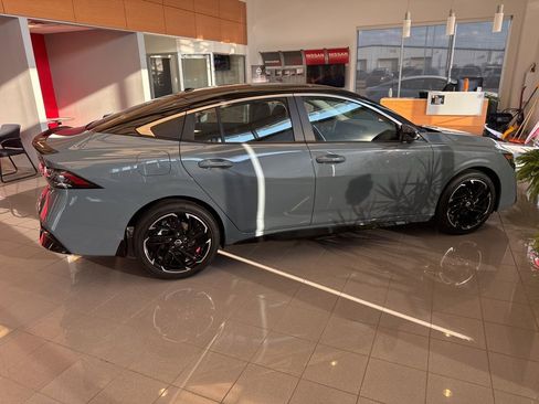 New 2026 Nissan Sentra SR image 3