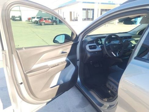 New 2027 Chevrolet Bolt RS w/ Technology Package image 18