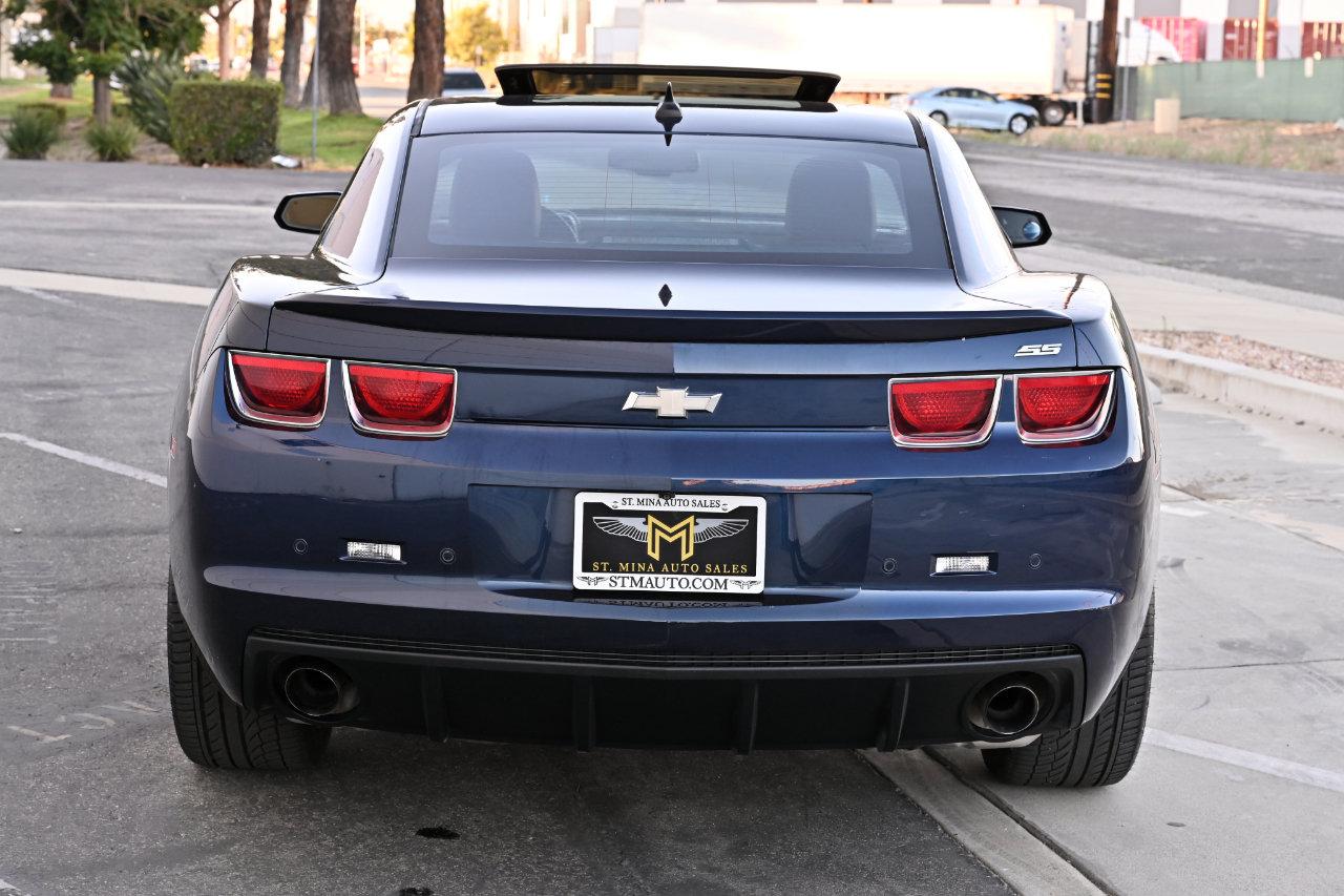 Used 2012 Chevrolet Camaro SS RWD image 5