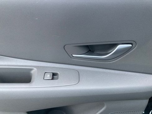 Used 2023 Hyundai Elantra SEL FWD image 10