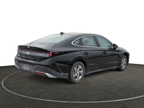 Certified 2025 Hyundai Sonata SE image 6