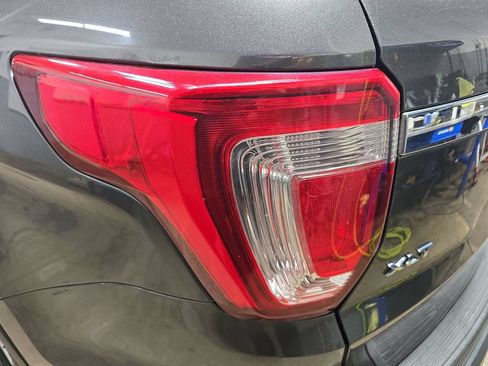 Used 2019 Ford Explorer XLT w/ Class III Trailer Tow Package AWD/4WD image 31