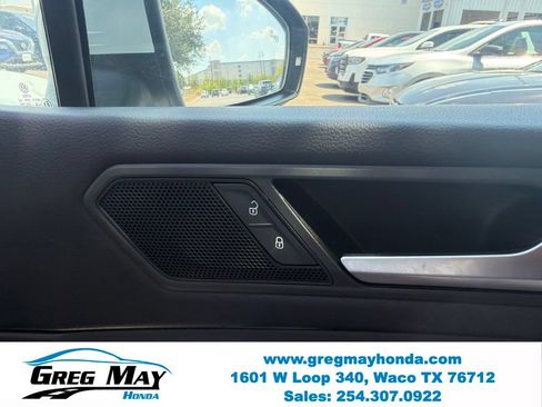 Used 2019 Volkswagen Tiguan SEL FWD image 30