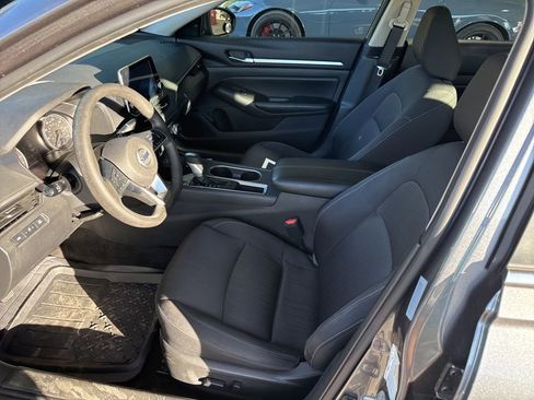 Used 2022 Nissan Altima 2.5 SV image 8