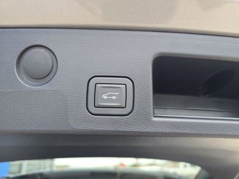 New 2026 Chevrolet Equinox ACTIV w/ Convenience Package III image 7