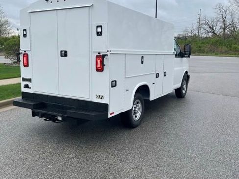 New 2026 Chevrolet Express 3500 w/ Power Convenience Package RWD image 6