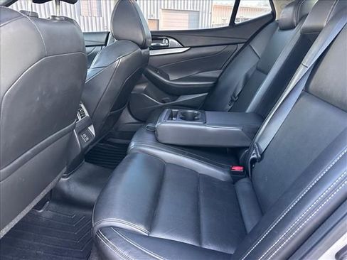 Used 2018 Nissan Maxima 3.5 SL image 16