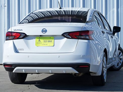 Used 2020 Nissan Versa S image 4