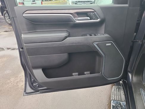 Used 2023 Chevrolet Silverado 1500 LTZ w/ LTZ Premium Package image 22