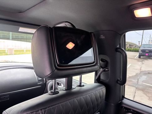 Used 2022 INFINITI QX80 Sensory w/ Cargo Package AWD/4WD image 21