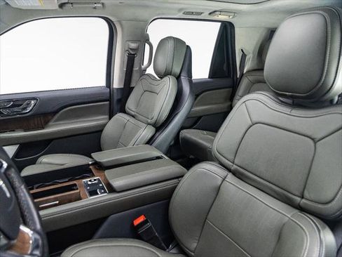 New 2023 Lincoln Navigator L Black Label AWD/4WD image 15