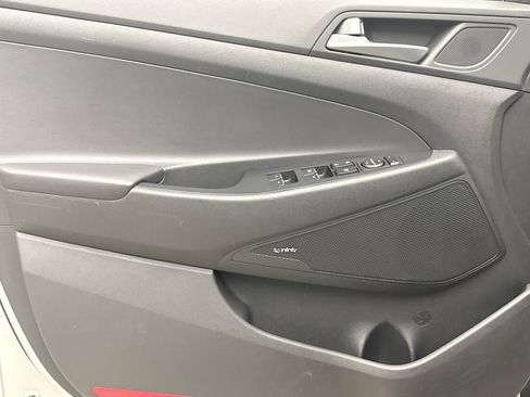 Used 2017 Hyundai Tucson Limited w/ Cargo Package AWD/4WD image 9