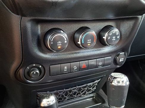 Used 2013 Jeep Wrangler Unlimited Sahara w/ Trailer Tow Group AWD/4WD image 22