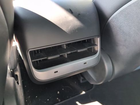 Used 2020 Tesla Model 3 Performance image 21