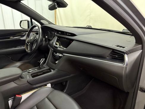 Used 2024 Cadillac XT5 Premium Luxury w/ LPO, Floor Liner Package AWD/4WD image 27
