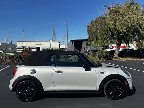 Used 2019 MINI Cooper S w/ Signature Upholstery Package FWD image 7