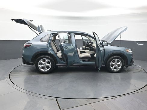Used 2024 Honda HR-V LX image 45