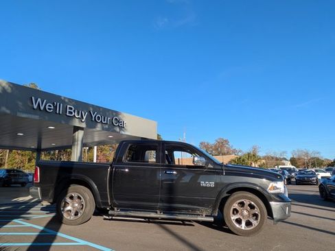 Used 2018 RAM 1500 Laramie w/ Convenience Group image 4