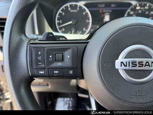 Used 2021 Nissan Rogue S FWD image 32