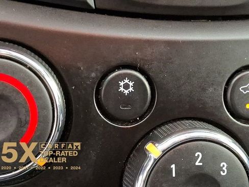 Used 2021 Chevrolet Trax LS w/ Tint and Cruise Package image 29