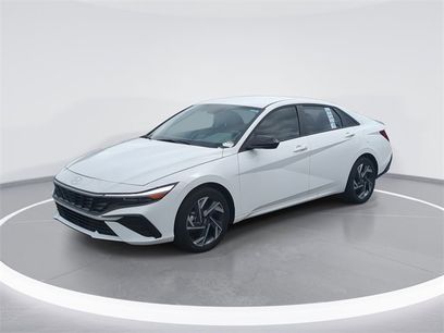 New 2025 Hyundai Elantra SEL