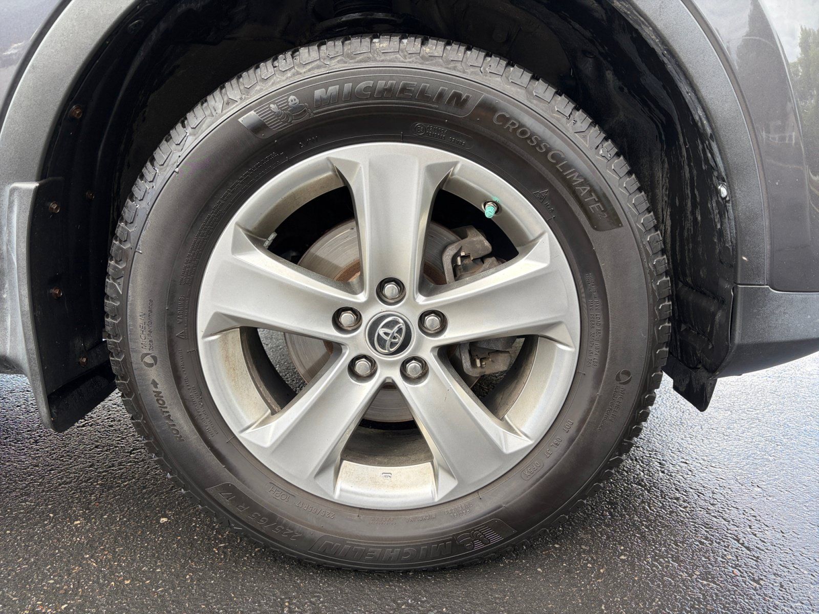 Used 2015 Toyota RAV4 XLE AWD/4WD image 31