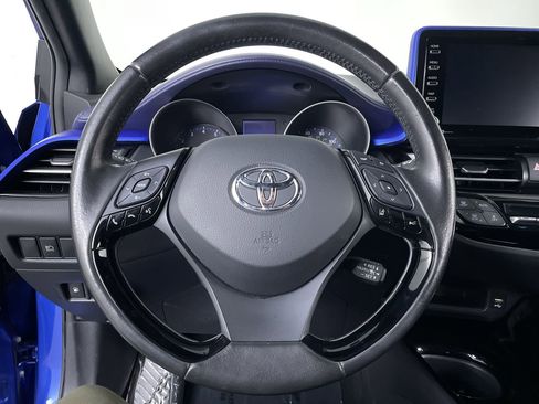 Used 2021 Toyota C-HR XLE image 13