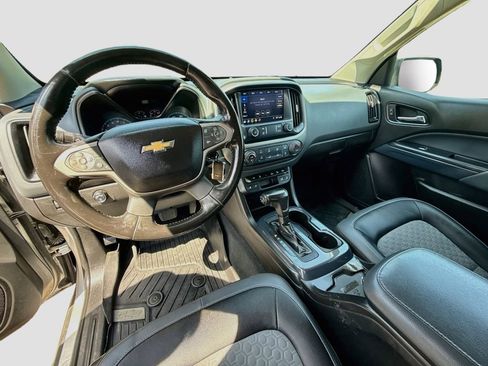 Used 2019 Chevrolet Colorado Z71 AWD/4WD image 9