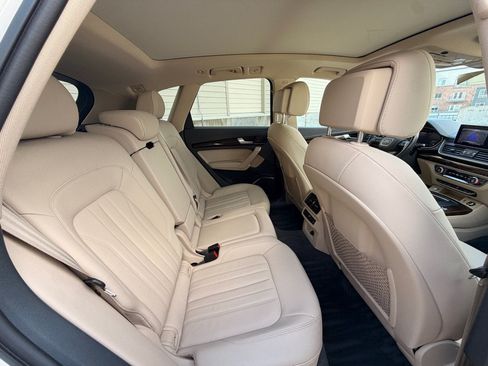 Used 2020 Audi Q5 2.0T Premium Plus w/ Premium Plus Package AWD/4WD image 20