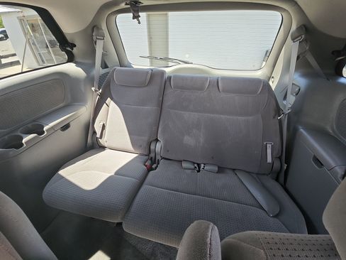 Used 2006 Toyota Sienna LE FWD image 23