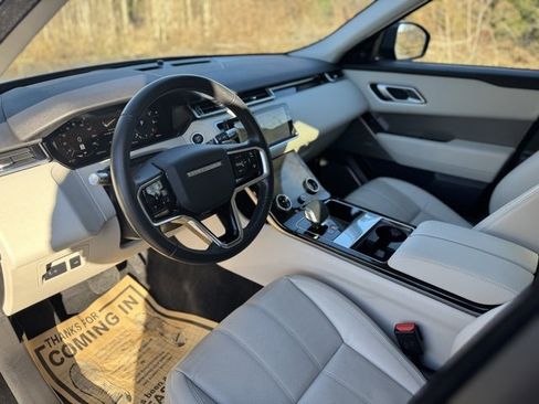 Used 2022 Land Rover Range Rover Velar S image 10