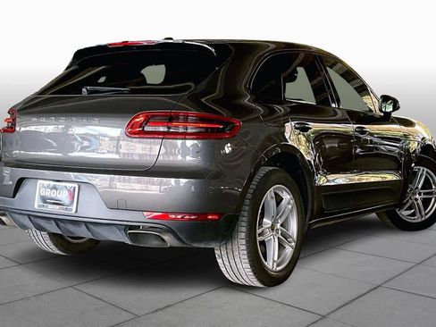 Used 2018 Porsche Macan image 12